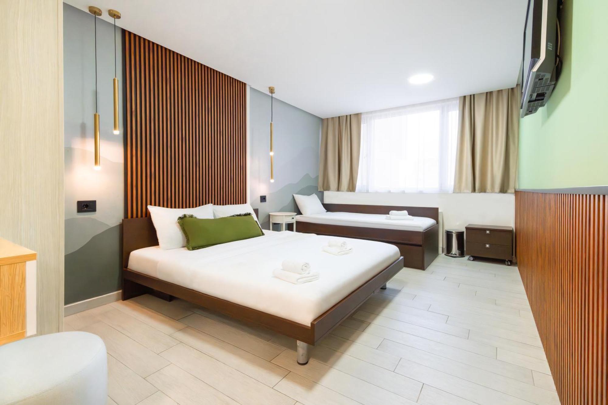 7 Hills Rooms ポドゴリツァ エクステリア 写真