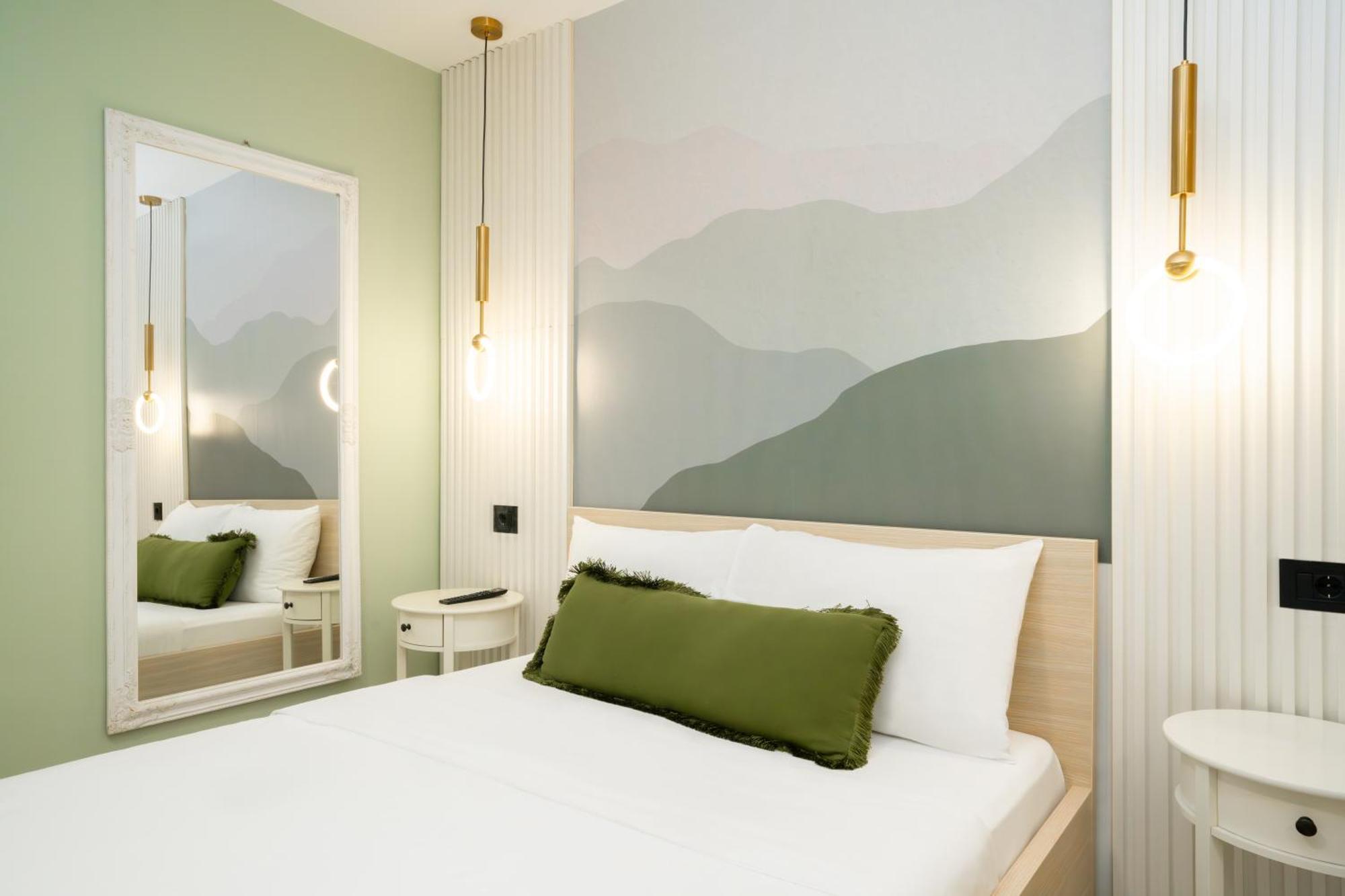 7 Hills Rooms ポドゴリツァ エクステリア 写真